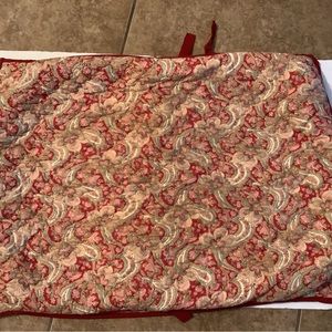 2 pottery barn standard quilt pillow sham’s